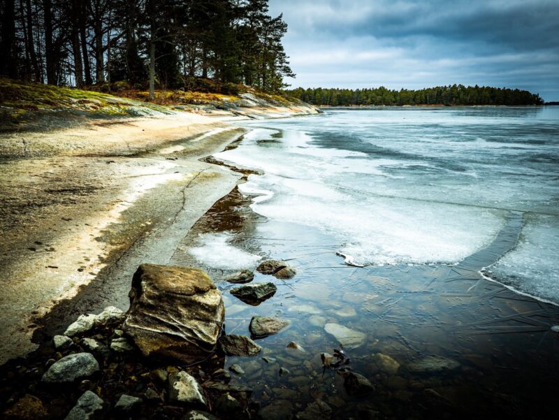 Winter sea shore on Finnhamn along SAT